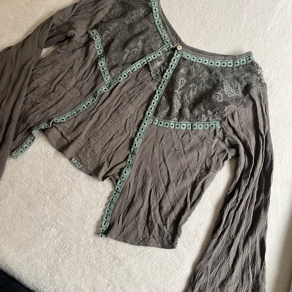 TOBI crop top with lace & open back - Picture 4 of 6